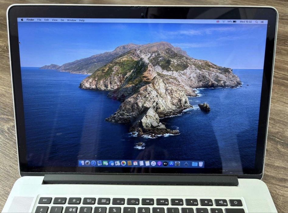 MacBook Pro Retina 15" / i7 / 8GB / 250GB SSD / с кутия и зарядно