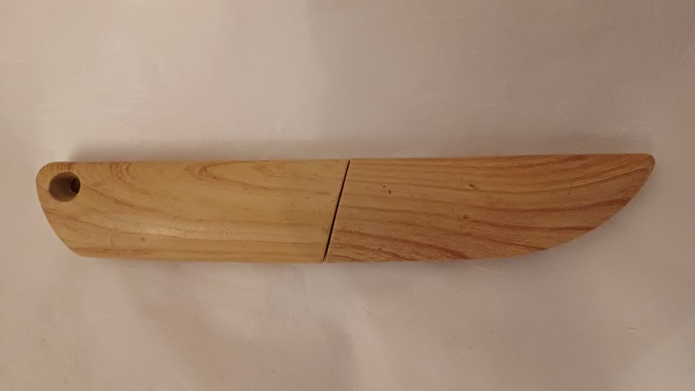 Продам нож для рыбалки.