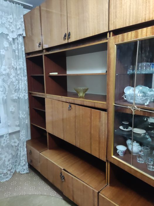 Продам стенку, в хорошем состоянии