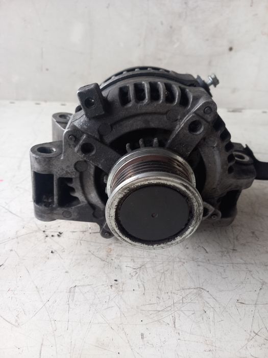 Алтернатор Toyota Avensis 2.2D-CAT