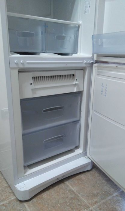 Холодильник Индезит