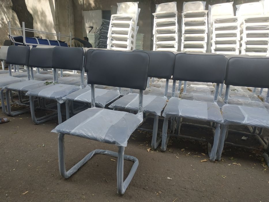 Стулья офисные Турон Виктор Сильвия Москва Изо