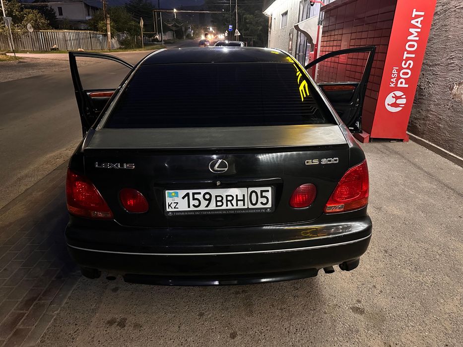 Продам авто Lexus Gs 300
