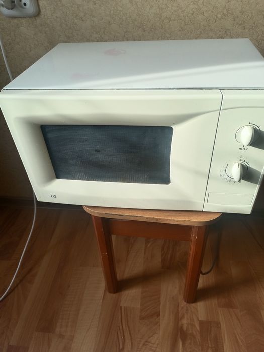Микроволновая печь  Lg