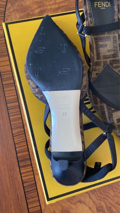Продам туфли под Fendi