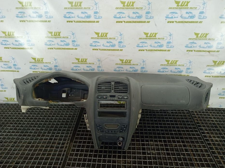 Plansa bord Hyundai Santa Fe SM [2000 - 2004]