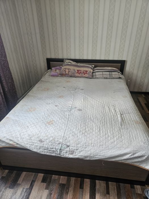 Продам спальни гарнитур
