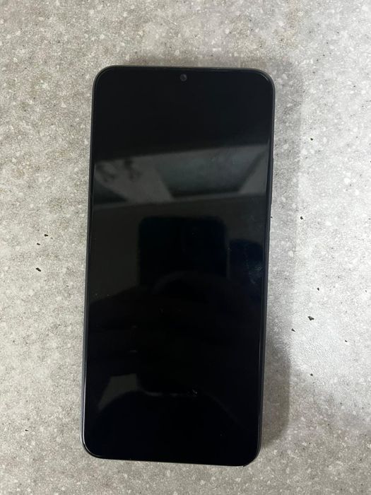 Срочно продам телефон  техно спарк!