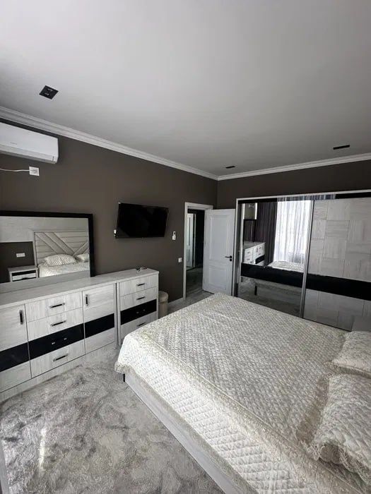 Gafur gulom metro yonida ijaraga uzoq mudatga  3/2/9