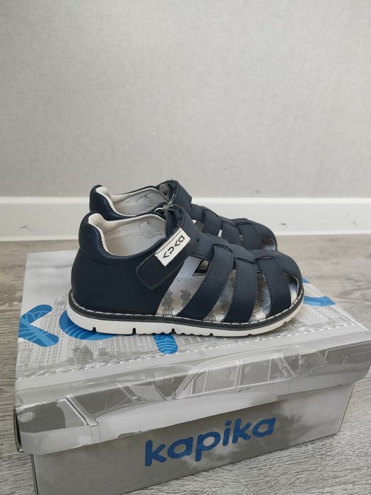 Продам сандали на мальчика