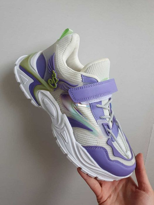 Новые кроссовки -унисекс 40р