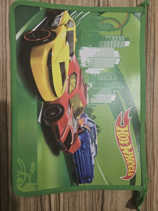 Папка с рисунком без ручек