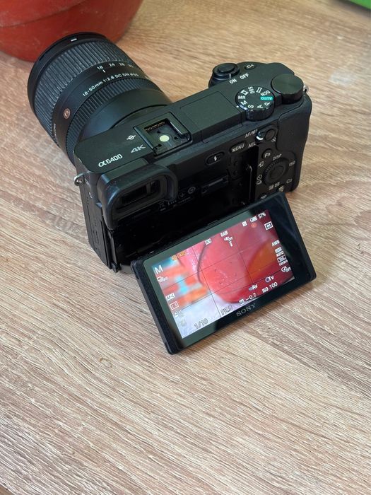 Sony a6400 + обектив, батерии и филтри