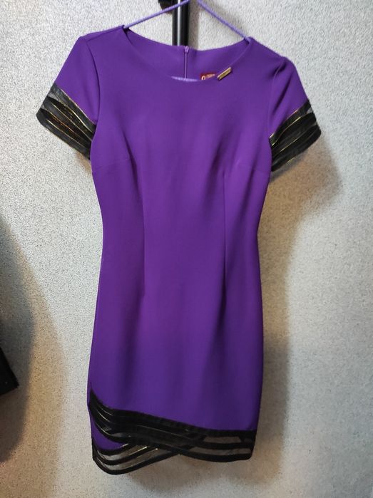 Продам платье 42-44 размер