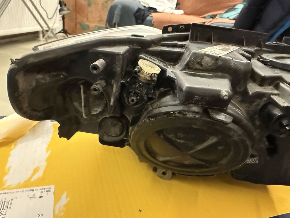 Far halogen stanga BMW F30 F31