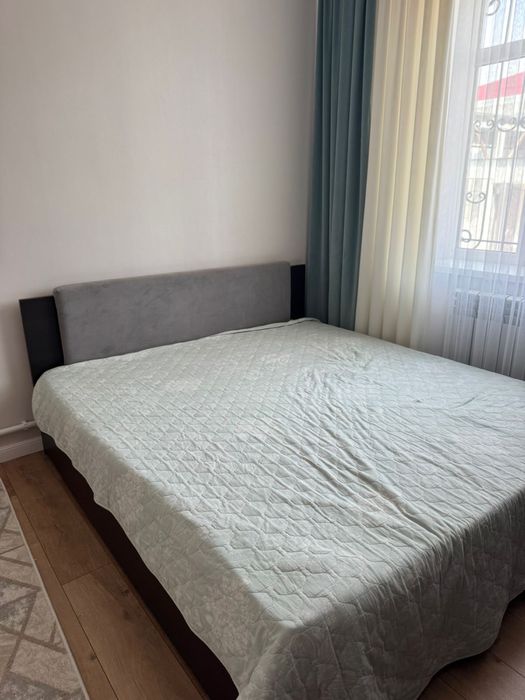 Продаю кровать с тумбучкой