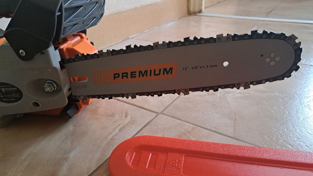 Бензинова мини резачка/трион