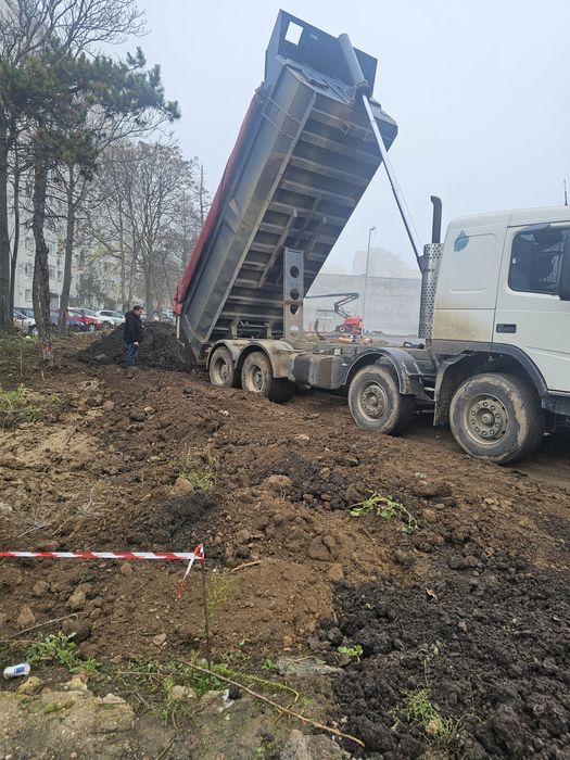 Evacuari saci moloz gunoi