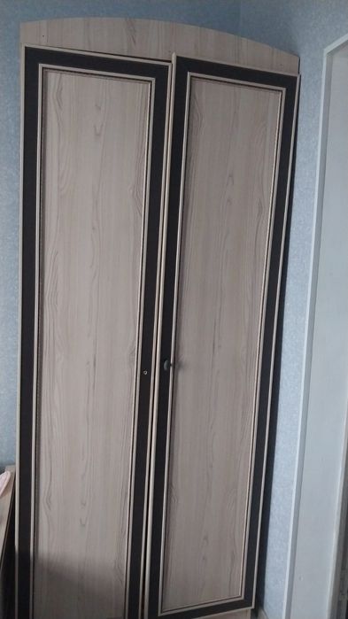 Продам спальный гарнитур