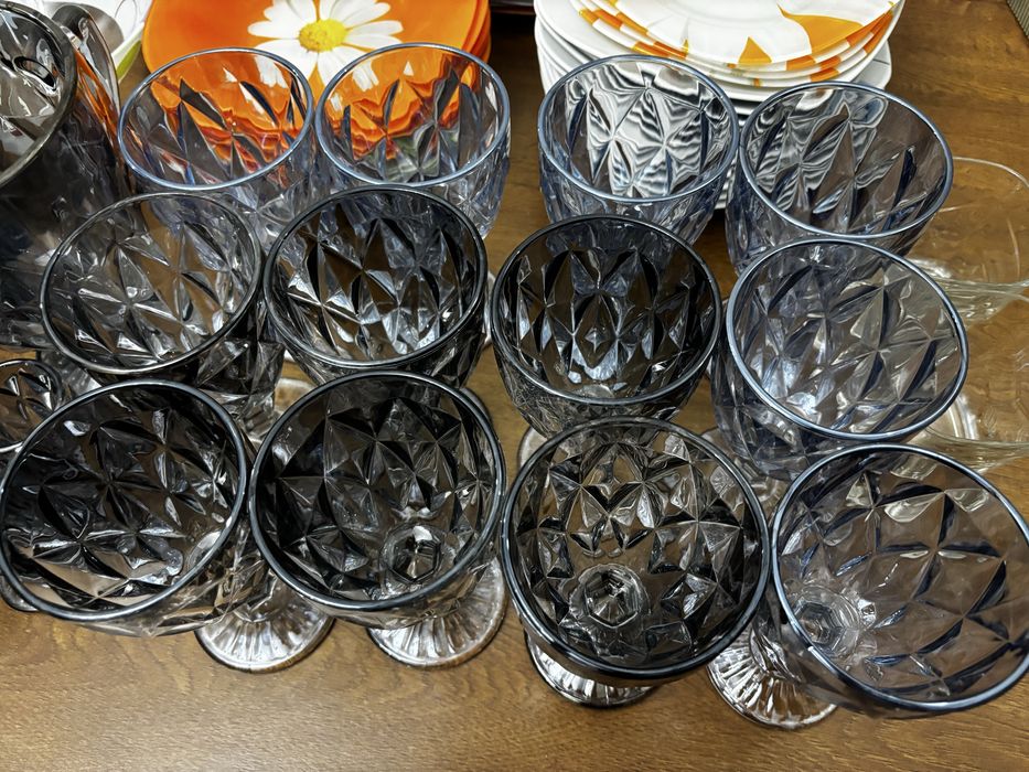 Вся посуда за 10 000 тг.