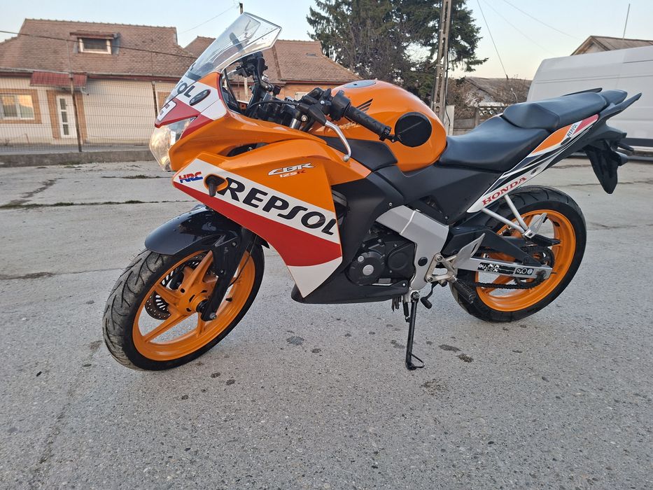 Honda CBR 125R Repsol  A1