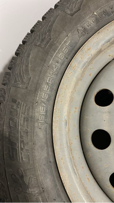 Зимний комплект с дисками 185/65/R14