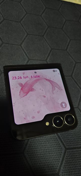 Samsung Galaxy Z Flip7 FE
