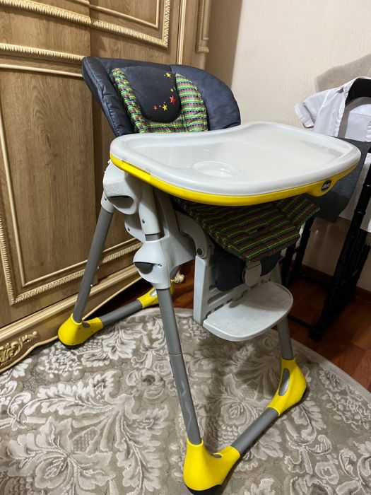 Chicco ovqatlanadigan stol