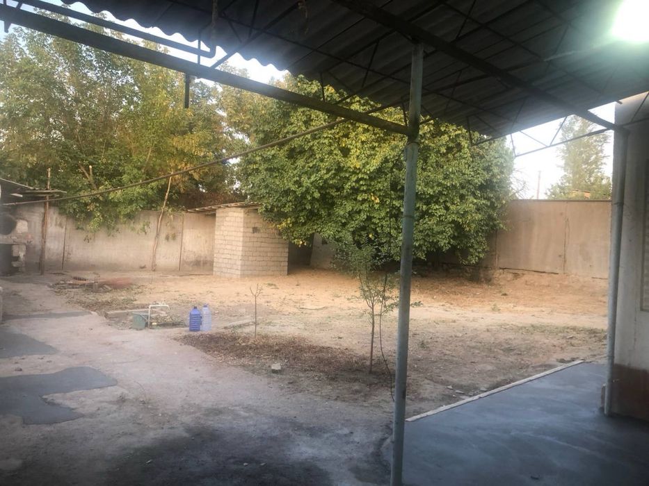 Toshkent .vil. O’rtachirchiq . орентр. ТашМоре 6 сотх 6 хона xovli uy