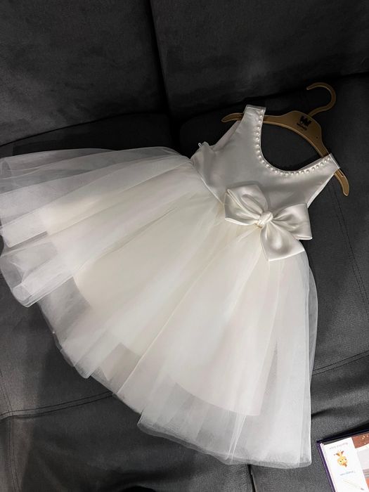 Новые платья и туфельки для девочки