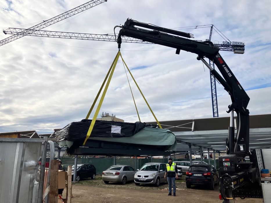 Inchiriere camion cu macara