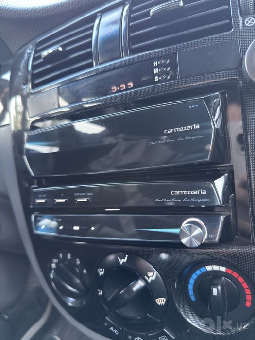 Pioneer Carrozzeria Avic -VH99 monitor