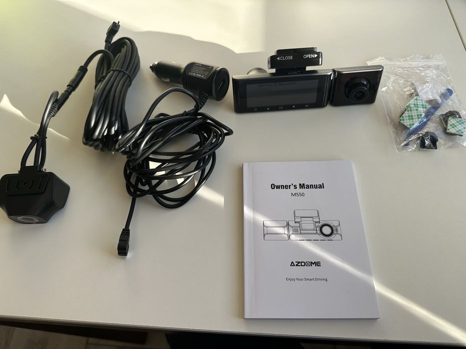 Видеорегистратор AZDOME M550