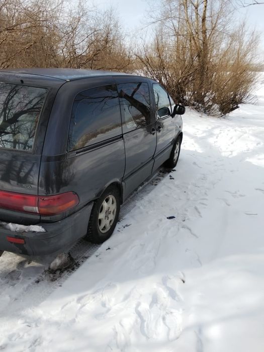 Продам тойота превия