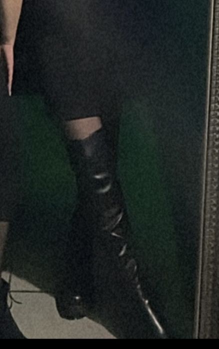 Продам срочно ботфорды