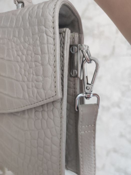 Продам новую кожаную сумку. Европа