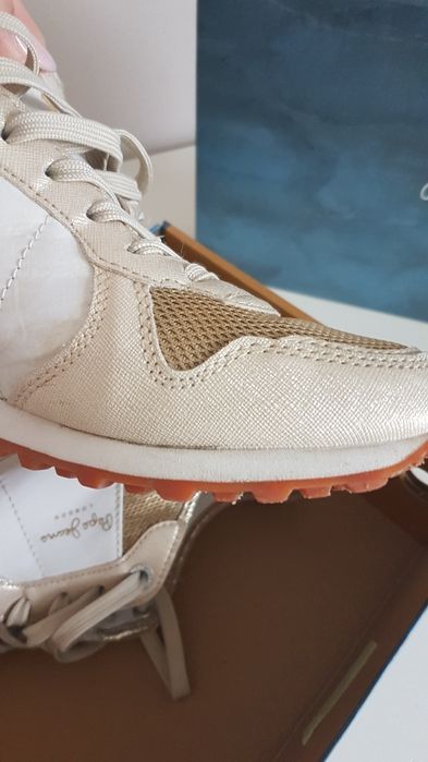 Pepe Jean's сникърси