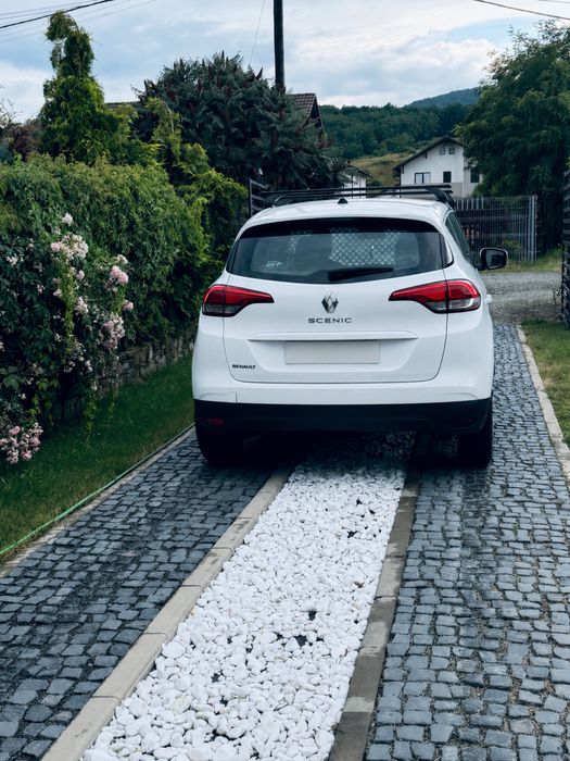 Renault Scenic autoutilitara