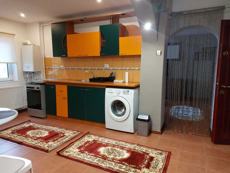 Spre inchiriere apartament 2 camere, situat la et.3 al unui imobil situat in centrul orașului Târgoviste
