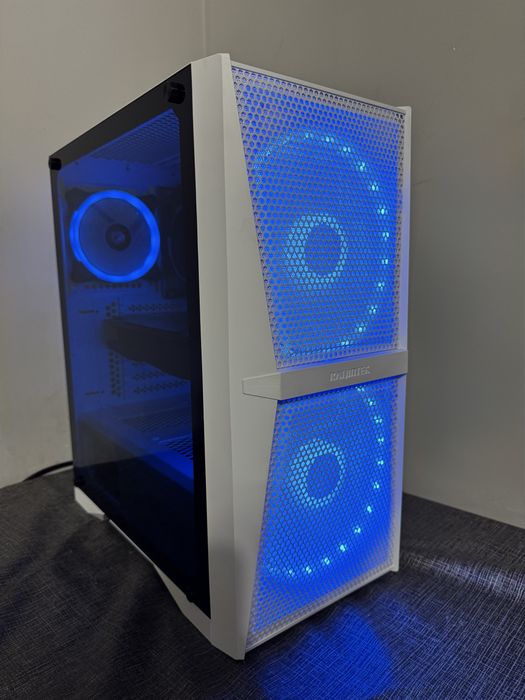 Геймърски компютър Ryzen 2400G, RX 580, 16GB