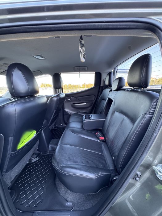Mitsubishi L200 2018 2.4 DI-D 181CP Automatic | INSTYLE (Top) | 160.000 km | Revizii la zi