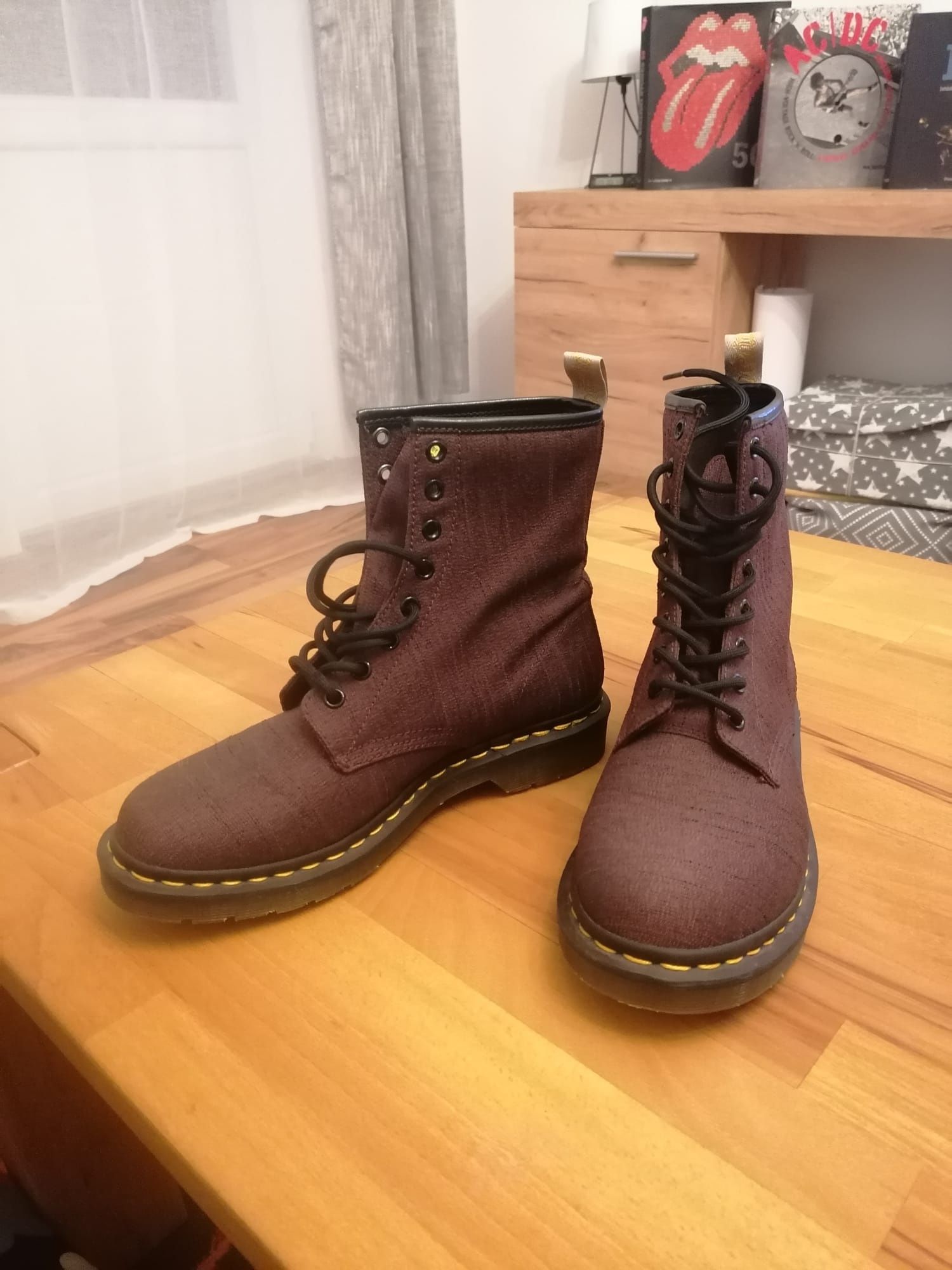 Dr Martens 1460 Vegan Castel Red Burgundy Nr.41 Odorheiu Secuiesc