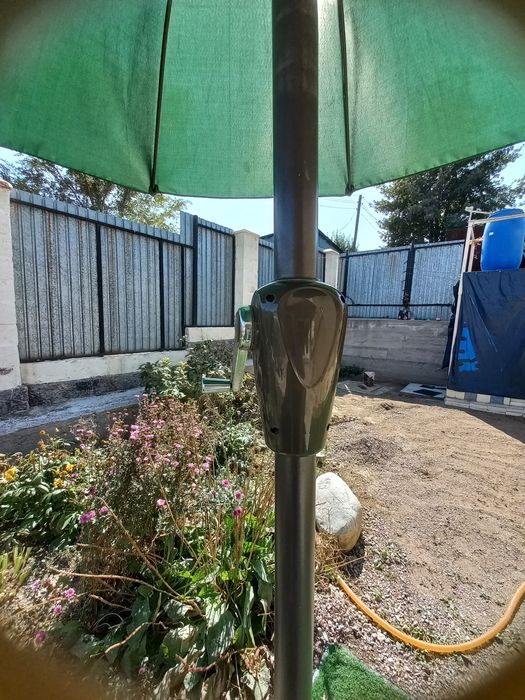 Продам зонт для сада.