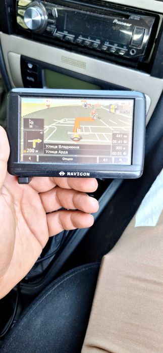 Автомобилна GPS навигация TomTom