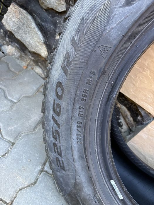 Vand anvelope de iarna Pirelli