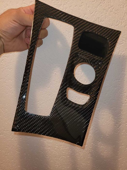 Grila consola laminata cu fibra de  carbon E 70,E 71