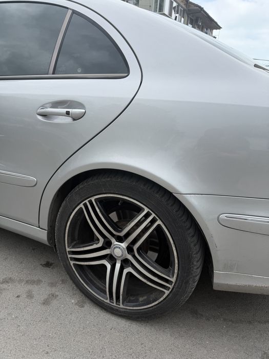 Продават се 19 ски джанти за w211