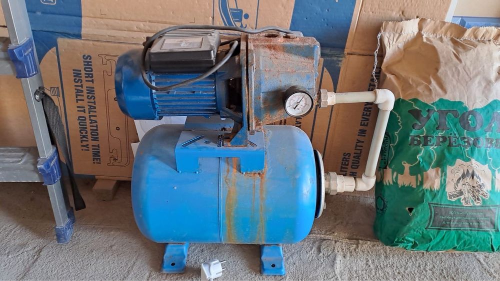 Насос воденой бу