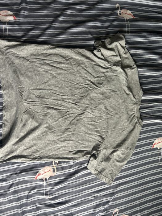 Tricou hummel gri