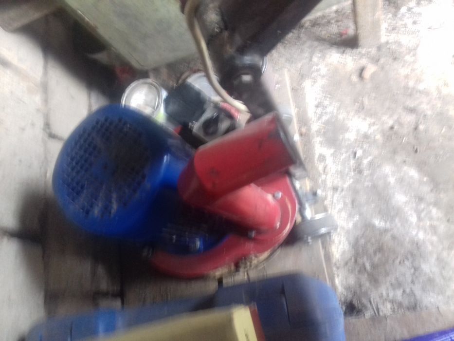 Vindem masina raschetat parchet